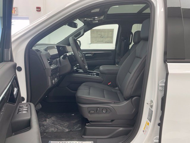 New 2026 Chevrolet Suburban RST w/ Comfort Package AWD/4WD image 9