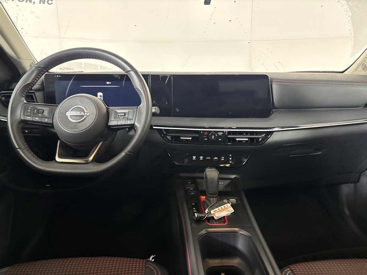 Used 2025 Nissan Kicks SR AWD/4WD image 22
