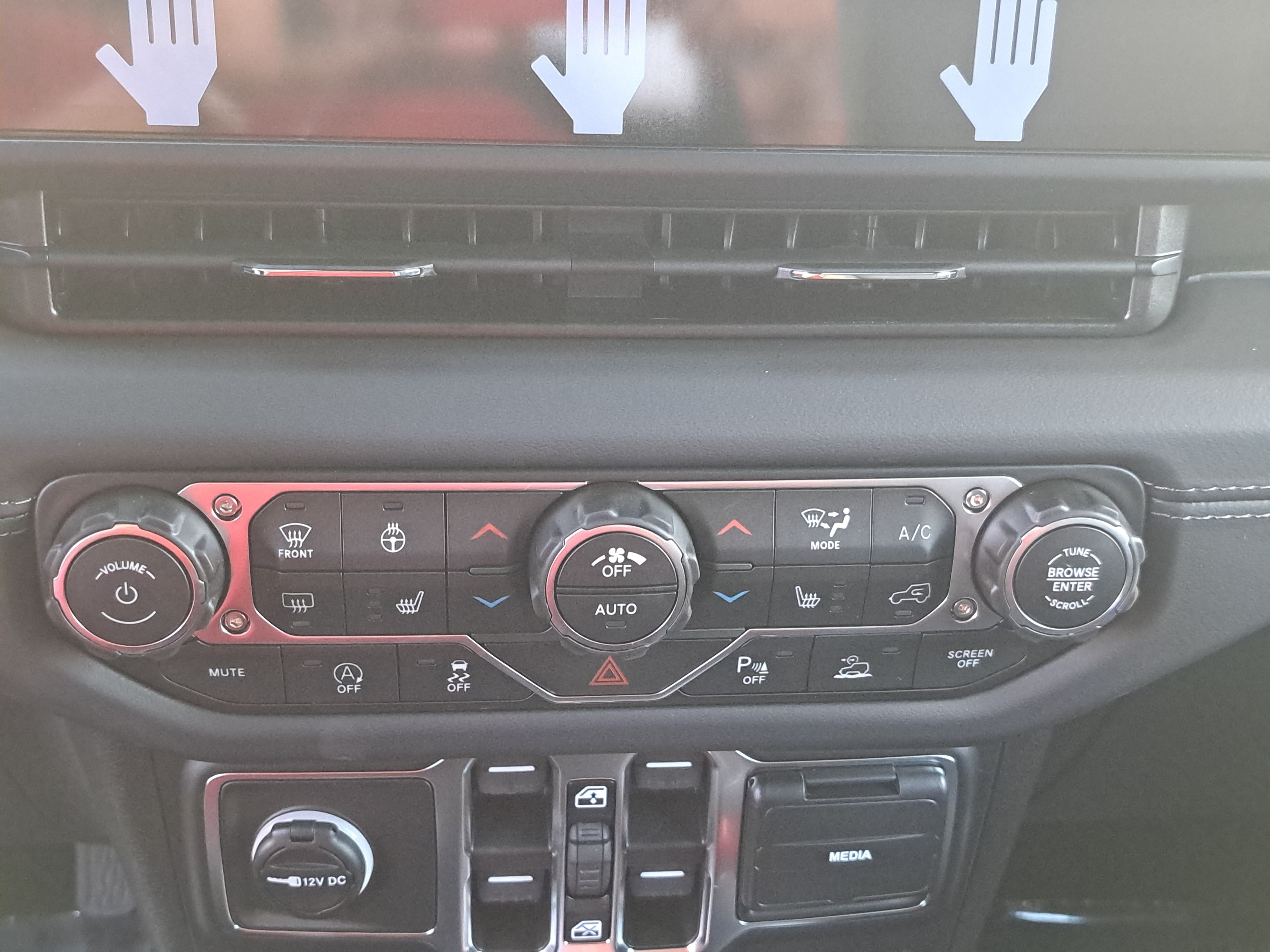 New 2027 Jeep Wrangler Unlimited Sahara AWD/4WD image 19