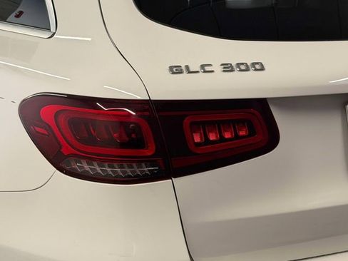 Certified 2022 Mercedes-Benz GLC 300 4MATIC image 10