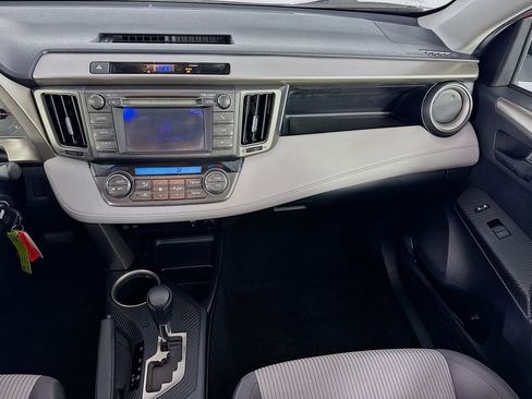 Used 2013 Toyota RAV4 XLE image 23