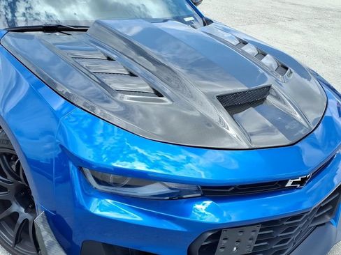 Used 2017 Chevrolet Camaro ZL1 RWD image 10
