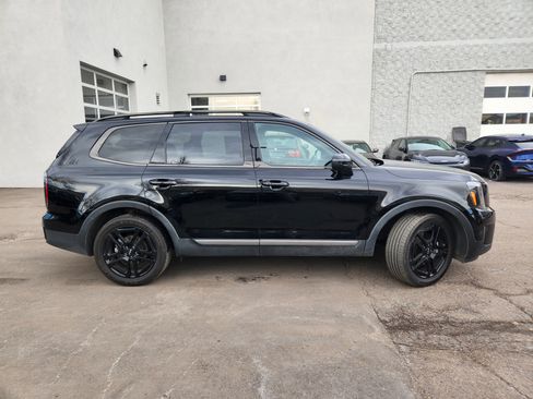 Used 2023 Kia Telluride EX X-Line image 2