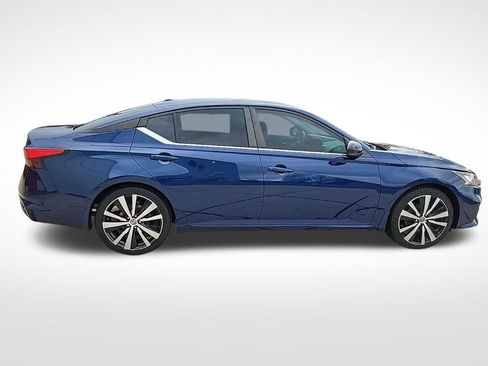 Used 2020 Nissan Altima 2.5 SR w/ Premium Package image 6