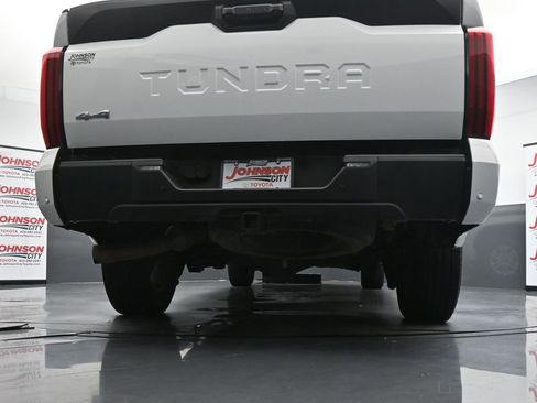 Used 2023 Toyota Tundra SR5 w/ SR5 Convenience Package AWD/4WD image 40