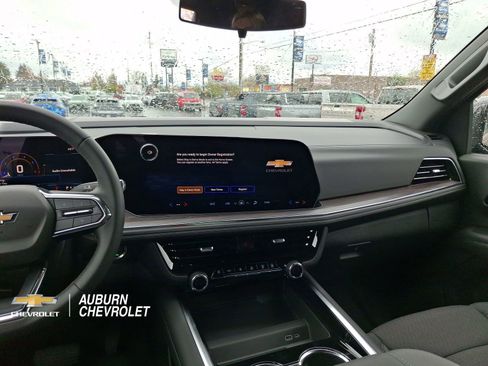 New 2026 Chevrolet Suburban LS AWD/4WD image 11