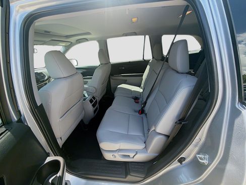 Certified 2022 Honda Pilot Special Edition image 23