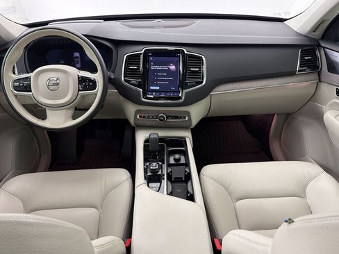 Used 2023 Volvo XC90 B5 Plus w/ Protection Package Premier AWD/4WD image 14