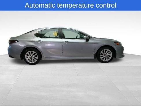 Used 2024 Toyota Camry LE image 7