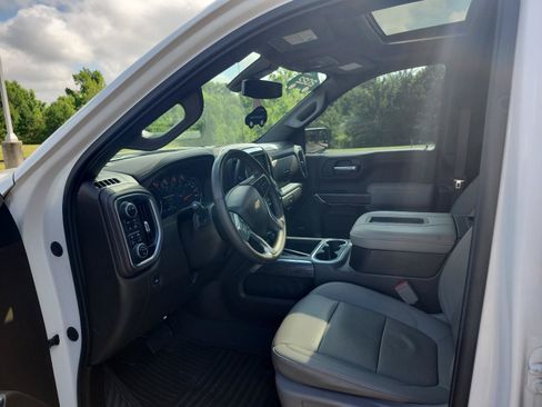 Certified 2022 Chevrolet Silverado 1500 LTZ w/ LTZ Premium Package AWD/4WD image 12