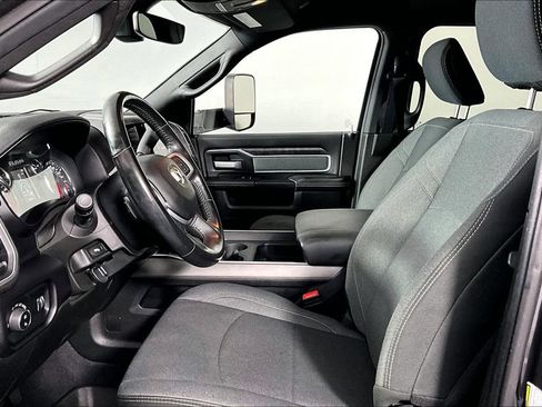 Used 2021 RAM 3500 Big Horn w/ Night Edition AWD/4WD image 13