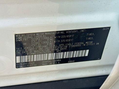 Certified 2024 Toyota RAV4 XLE w/ Convenience Package image 29