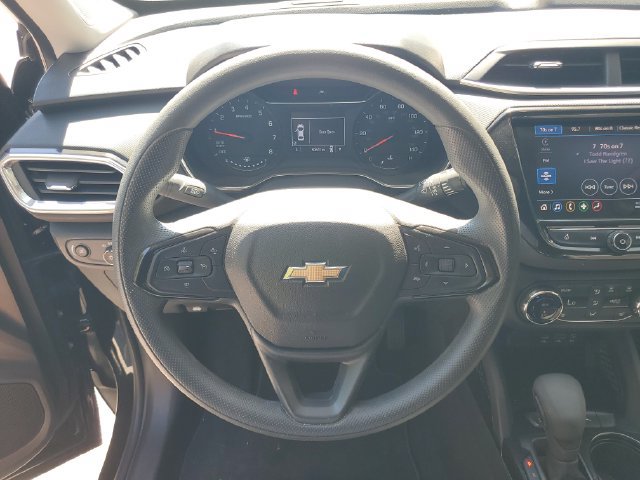 Used 2022 Chevrolet TrailBlazer LT w/ Convenience Package FWD image 16