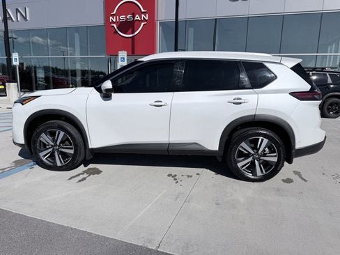 Certified 2024 Nissan Rogue SL w/ SL Premium Package image 2