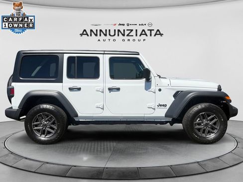 Used 2025 Jeep Wrangler Unlimited Sport AWD/4WD image 6