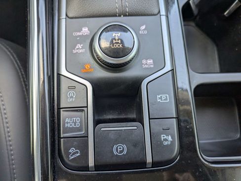 Certified 2023 Kia Sorento SX AWD/4WD image 29