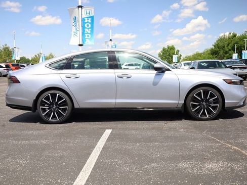 New 2026 Honda Accord Touring image 4