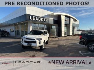 Used 2021 Toyota 4Runner SR5 video 1