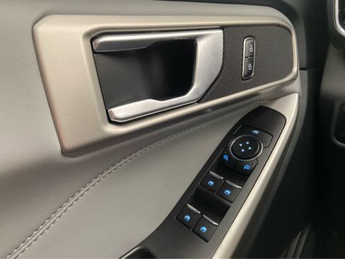 Used 2023 Ford Explorer XLT w/ Equipment Group 202A image 38