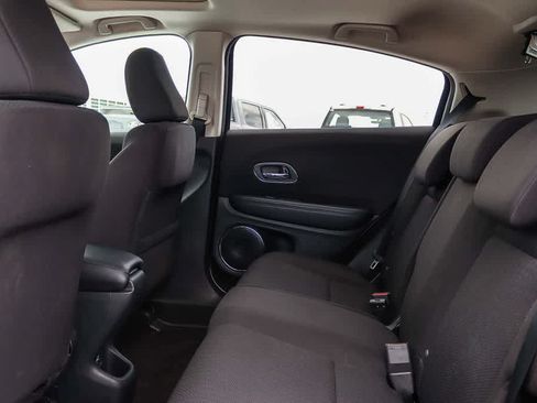 Used 2018 Honda HR-V EX image 18