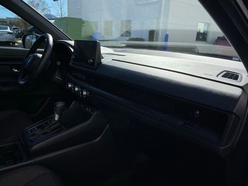Certified 2025 Honda CR-V Sport image 34