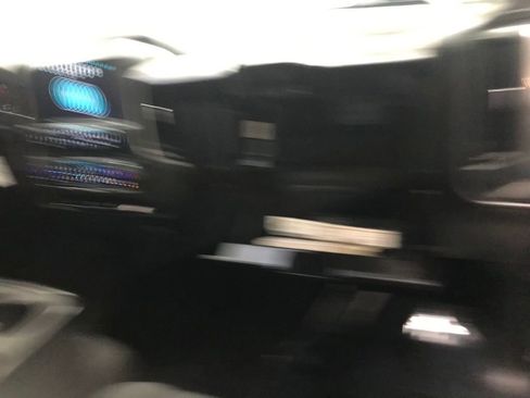 Used 2018 Chevrolet Silverado 1500 LT w/ All Star Edition image 38