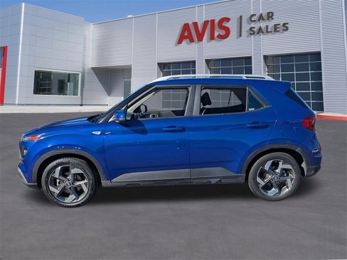 Used 2023 Hyundai Venue SEL image 10