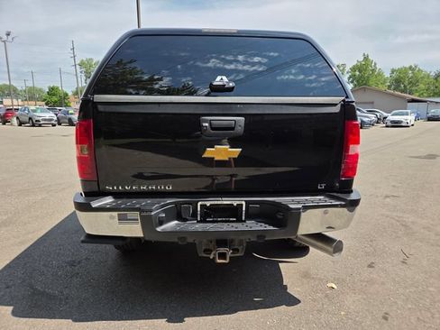 Used 2014 Chevrolet Silverado 2500 LT w/ Interior Plus Package AWD/4WD image 5