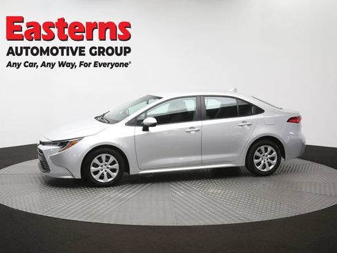 Used 2025 Toyota Corolla LE FWD image 57