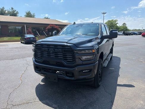 Used 2025 RAM 2500 Big Horn AWD/4WD image 2