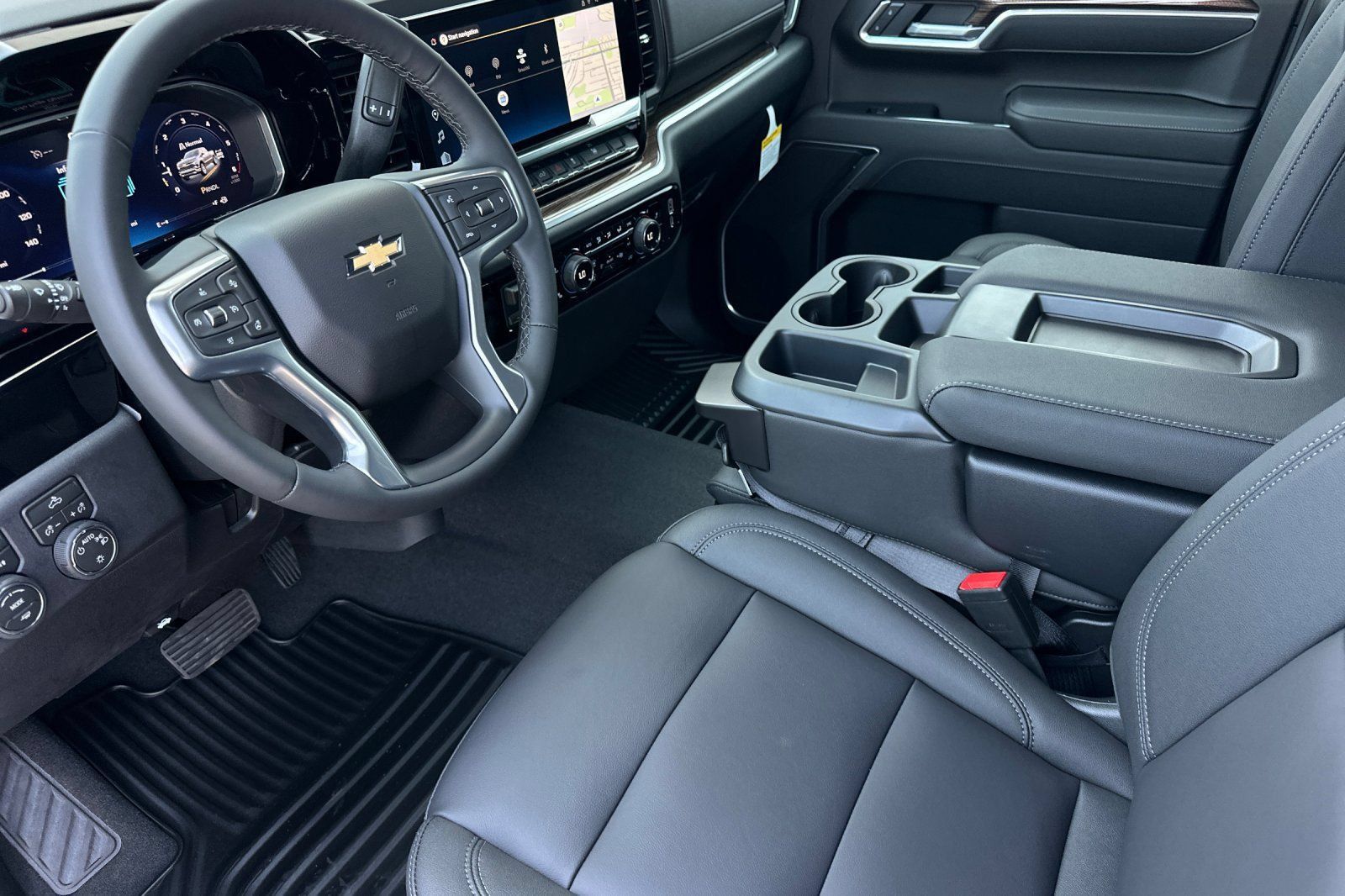 New 2026 Chevrolet Silverado 1500 LT w/ Leather Package AWD/4WD image 10