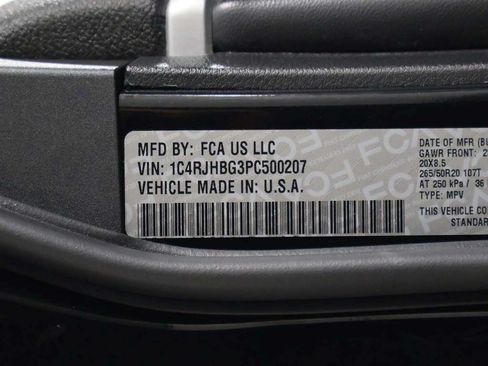 Used 2023 Jeep Grand Cherokee Limited AWD/4WD image 59
