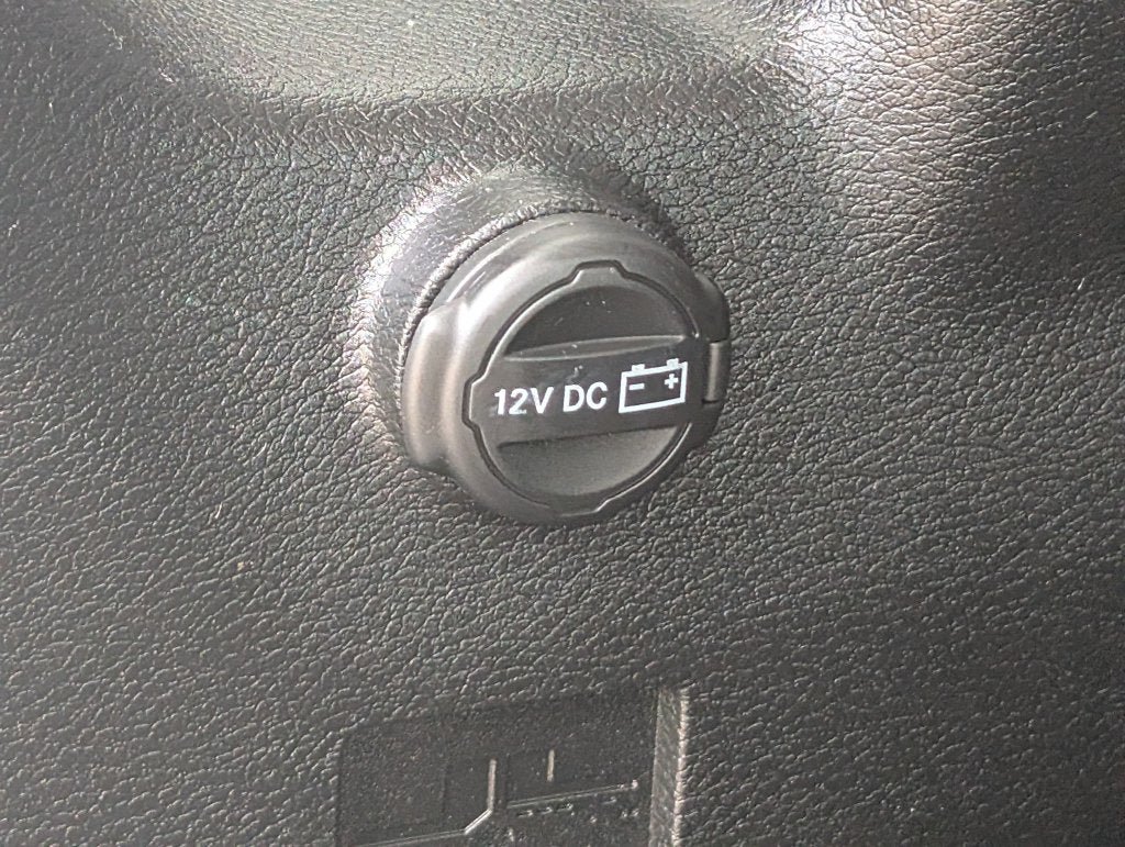 Used 2018 Jeep Wrangler Unlimited Sahara AWD/4WD image 32
