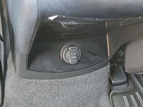 Used 2025 Kia Sorento S w/ Panoramic Sunroof Package FWD image 15