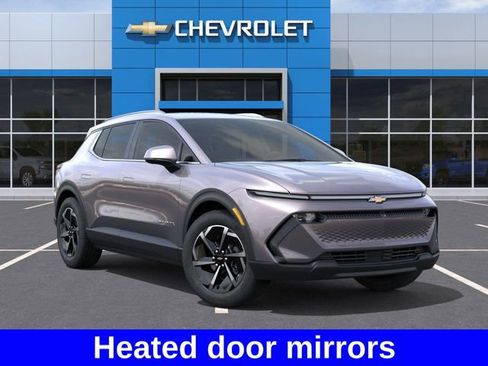 New 2026 Chevrolet Equinox EV LT image 8