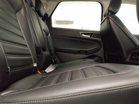 Used 2020 Ford Edge SEL AWD/4WD image 19
