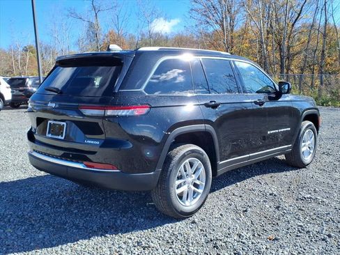 New 2025 Jeep Grand Cherokee Laredo X w/ Luxury Tech Group I image 4