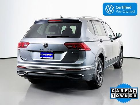 Used 2023 Volkswagen Tiguan SE w/ Panoramic Sunroof Package AWD/4WD image 7