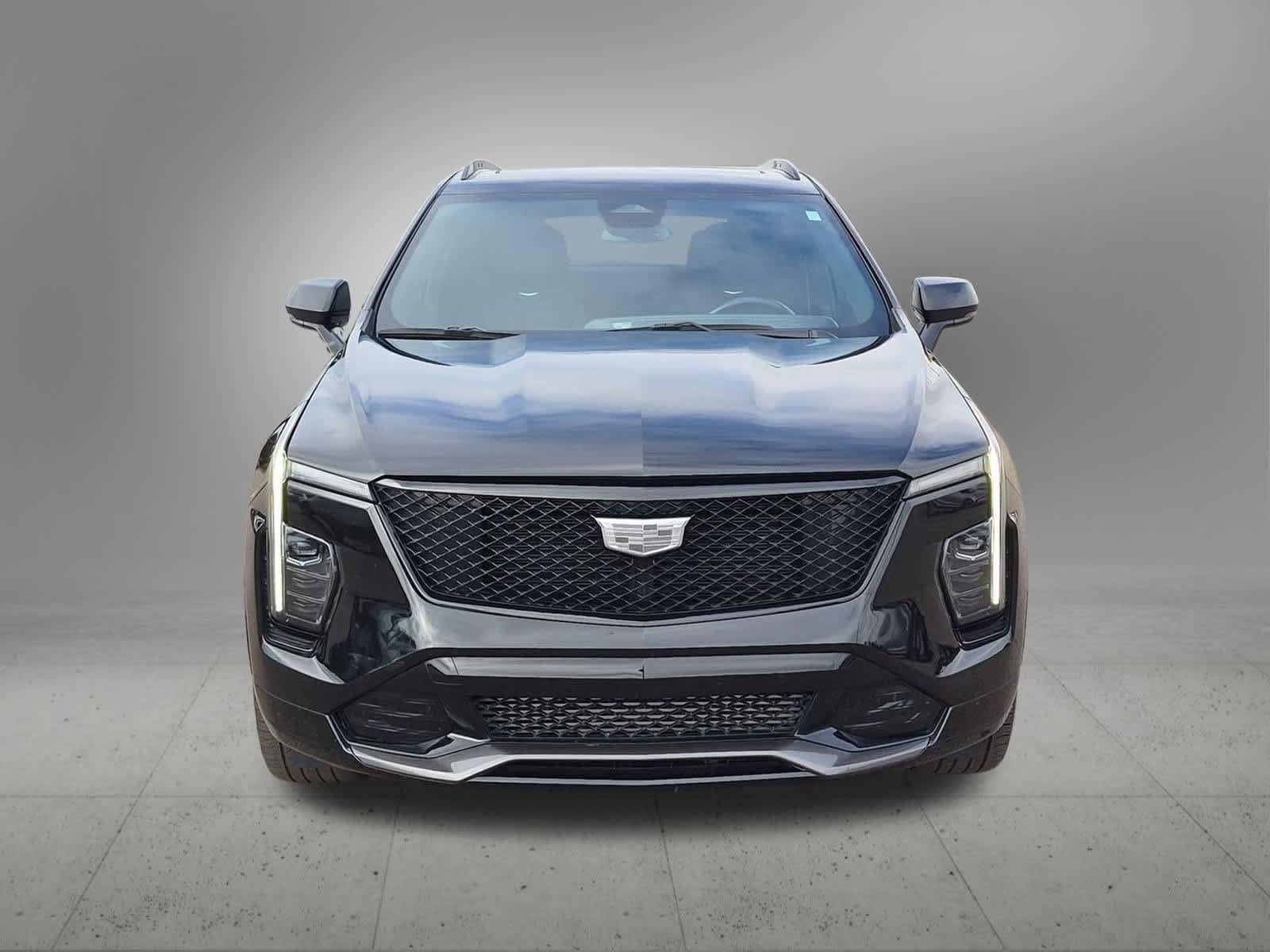 Used 2024 Cadillac XT4 Sport w/ Cold Weather Package AWD/4WD image 9