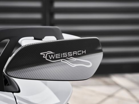 Used 2026 Porsche 911 GT3 w/ Weissach Package RWD image 16