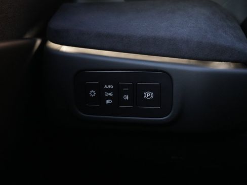 Used 2023 Fisker Ocean Extreme image 44