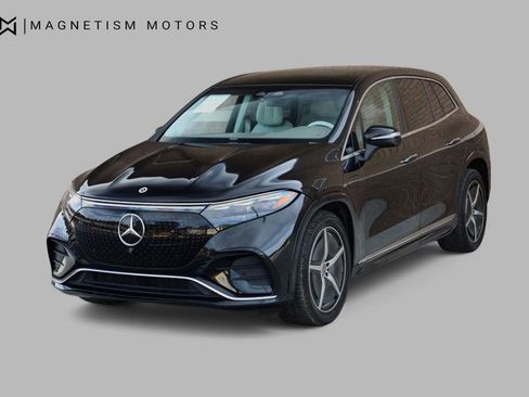 Used 2023 Mercedes-Benz EQS 580 4MATIC SUV image 8