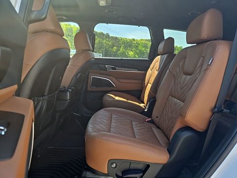 Used 2025 Kia Telluride EX X-Line AWD/4WD image 18