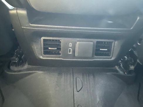 Used 2025 GMC Sierra 3500 SLE w/ SLE Value Package AWD/4WD image 19