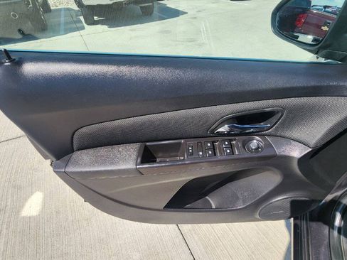 Used 2016 Chevrolet Cruze LTZ FWD image 11
