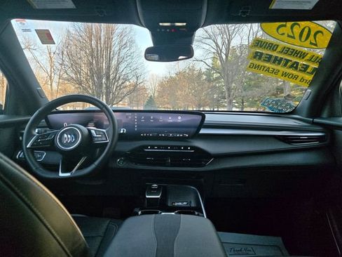 Used 2025 Buick Enclave Sport Touring image 14