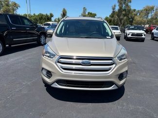 Used 2018 Ford Escape Titanium FWD video 2