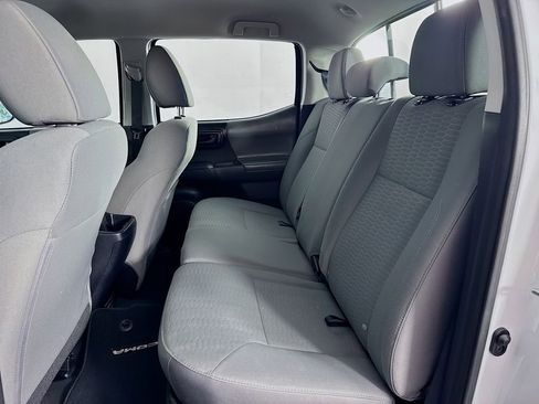 Used 2018 Toyota Tacoma SR image 30