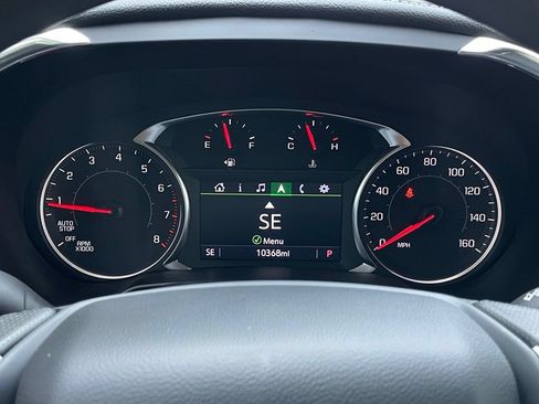 Used 2025 Chevrolet Blazer LT FWD image 16