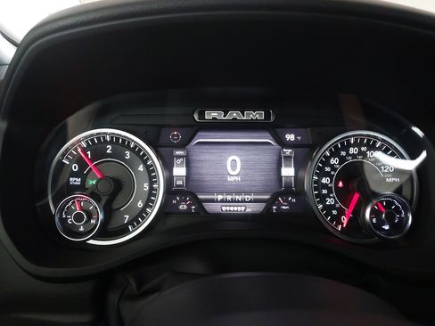 Used 2023 RAM 1500 Big Horn AWD/4WD image 18